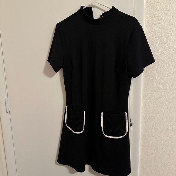 Retro Mod Dress - Picture 1 of 3